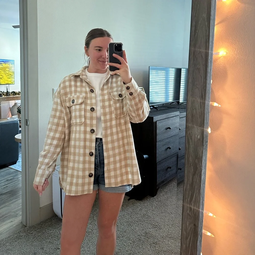 Shacket - Picture 1 of 8